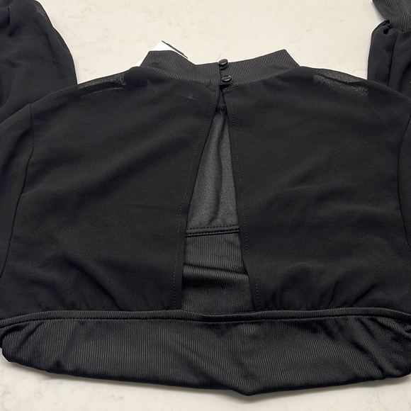 Black Sheer Balloon Sleeves crop top - Picture 3 of 4